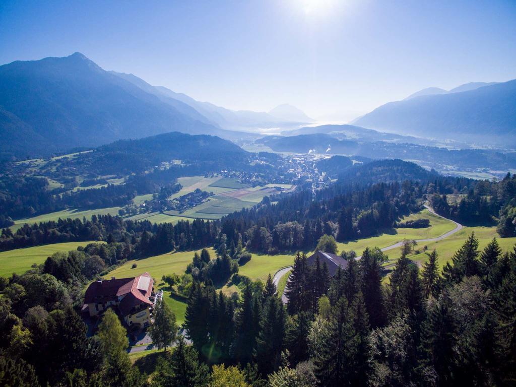 Panoramahotel Hauserhof Hermagor Exteriör bild